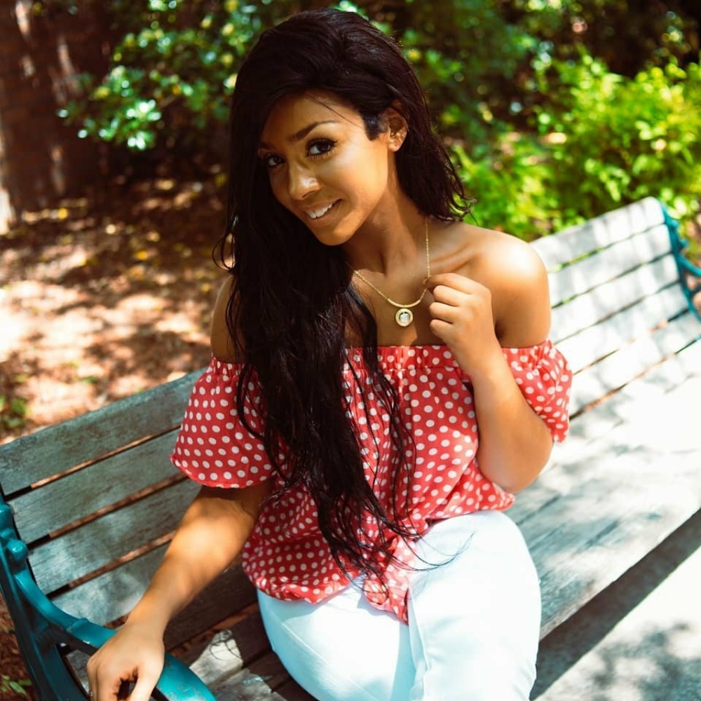 Meet your Posher, Alyssa